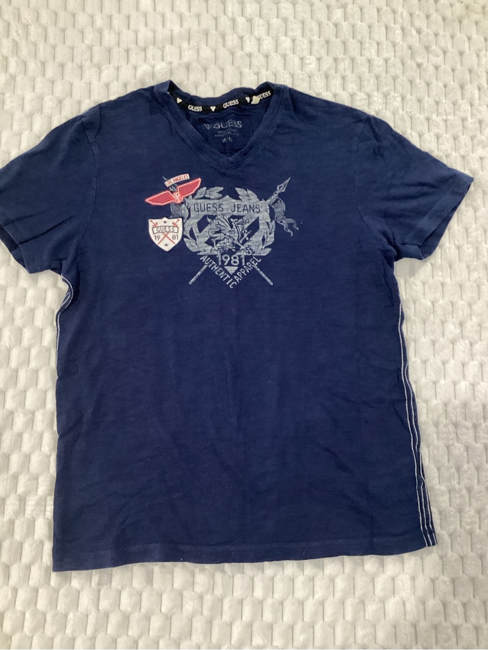 Guess Navy Short Sleeve Graphic V-Neck Tee